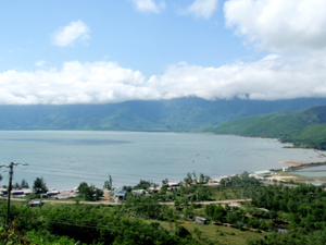 View on drive to Hoi An