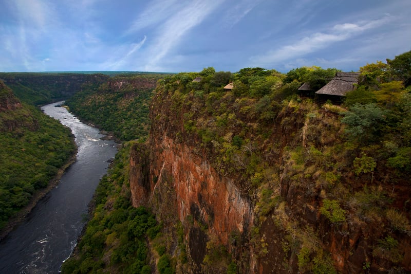 2_-_Gorges_Lodge_is_built_on_the_edge_of_the_Batoka_Gorge