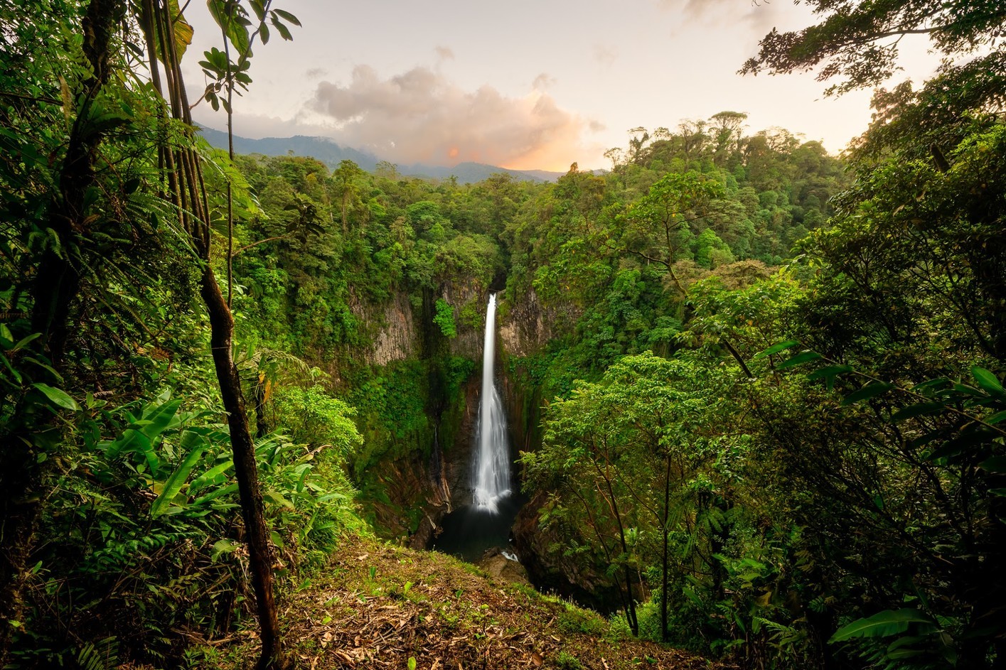 Catarata-del-Toro-unas-cataratas-increibles-cerca-de-San-Jose-Costa-Rica