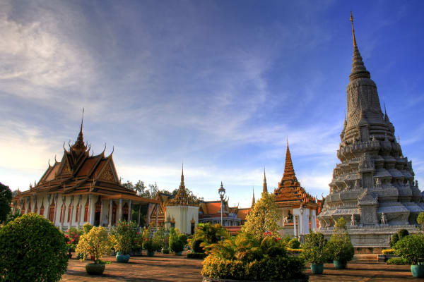 phnom-penh-royal-palace-city-14955