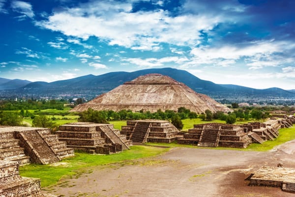 ruins-teotihuacan-landscape-16049