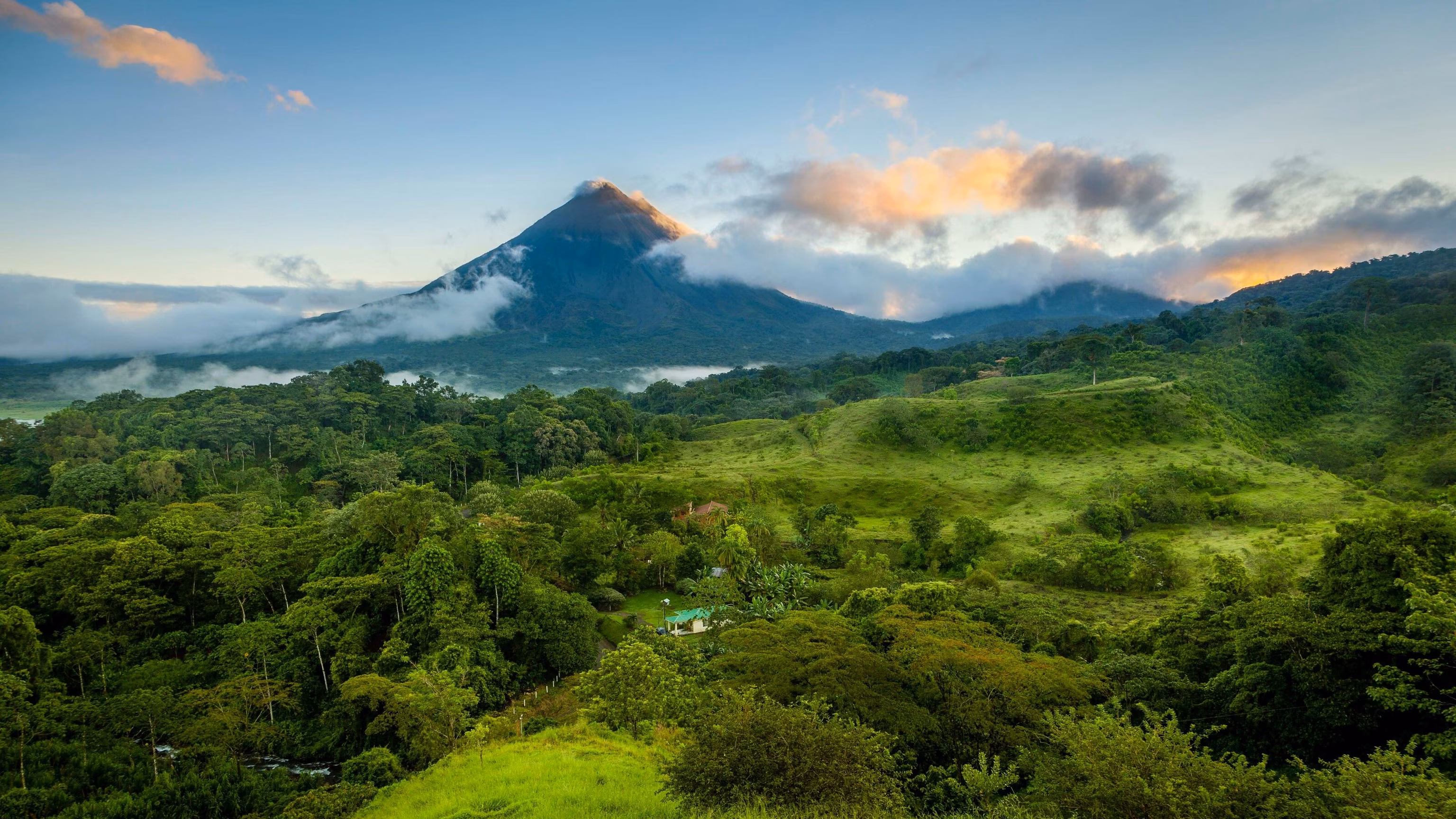 05exoticcascenic-view-of-arenal-volcano-in-central-costa-rica-at-sunrise_0_16x9