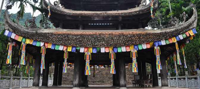 bigstock-Perfume-Pagoda-In-Vietnam-86133989